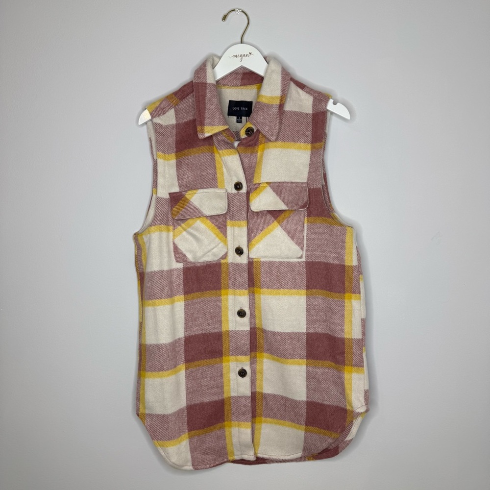 NWT Love Tree | Plaid Sleeveless Button-Up Vest | Size Large